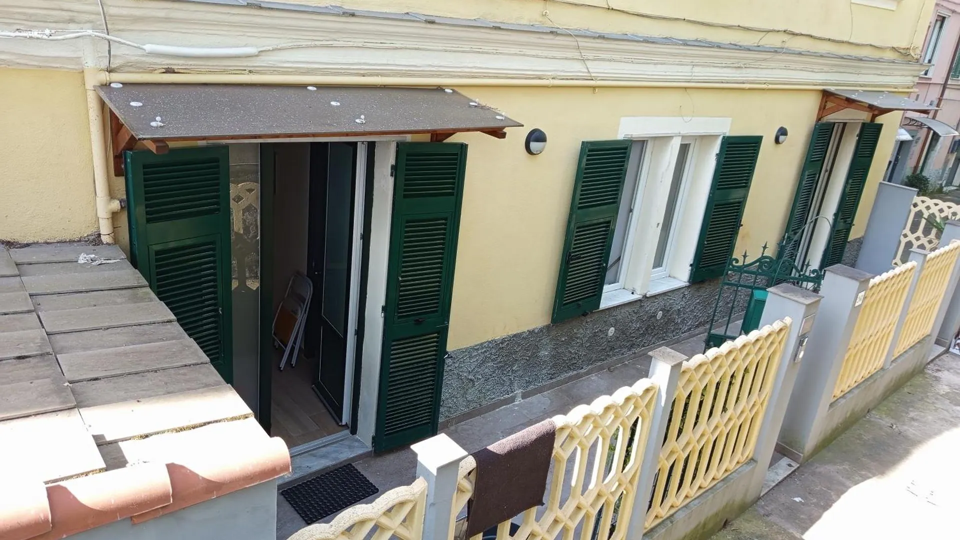 Casa Vacanze Dal Lucio لا سبيتسْيا 0*,